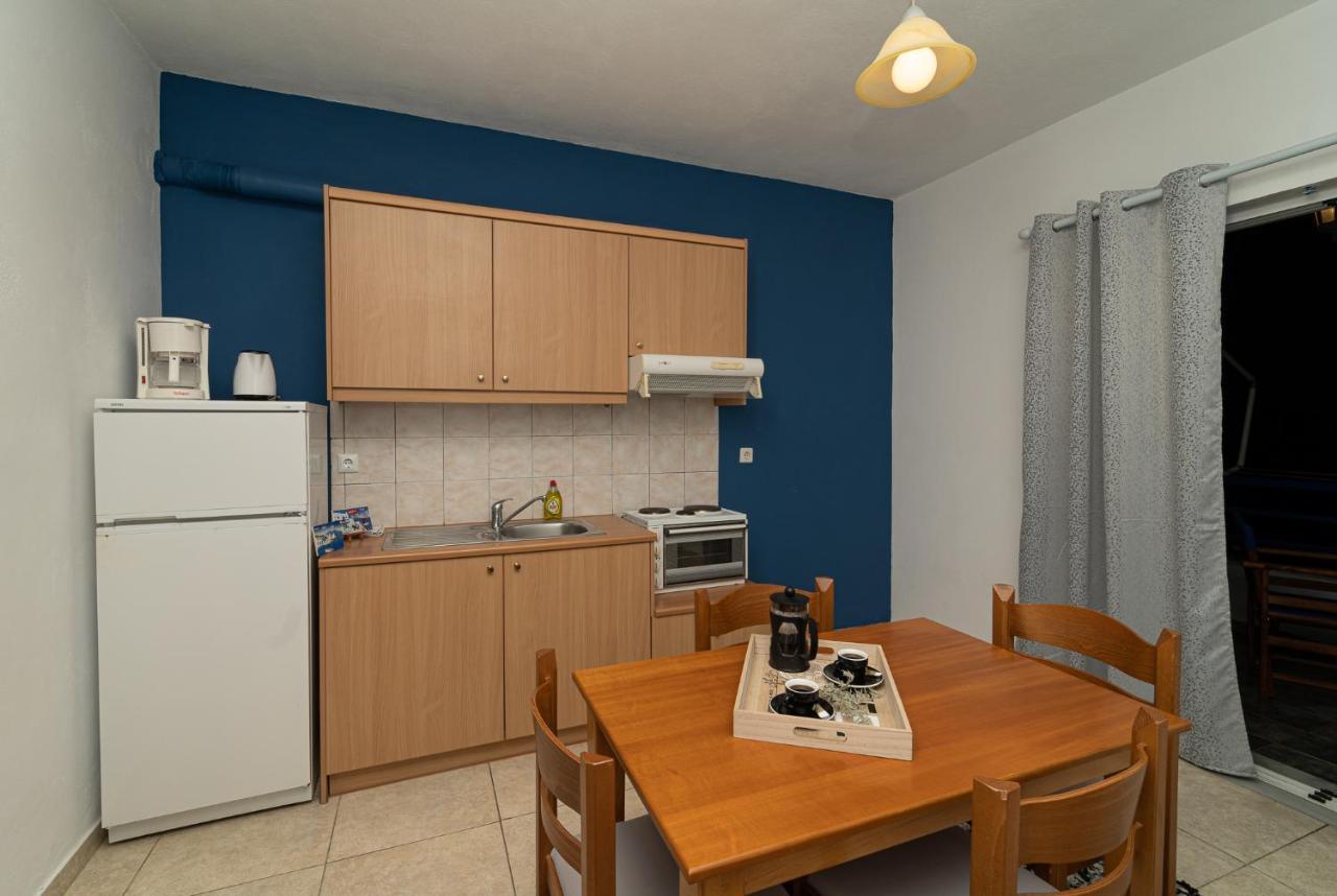 Blue Houses Maisonettes Kamaria  ภายนอก รูปภาพ