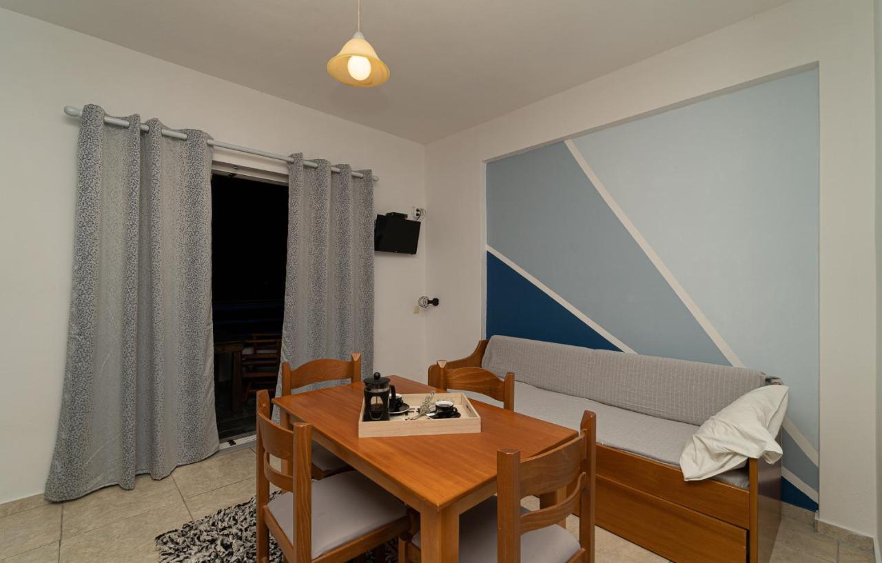 Blue Houses Maisonettes Kamaria  ภายนอก รูปภาพ